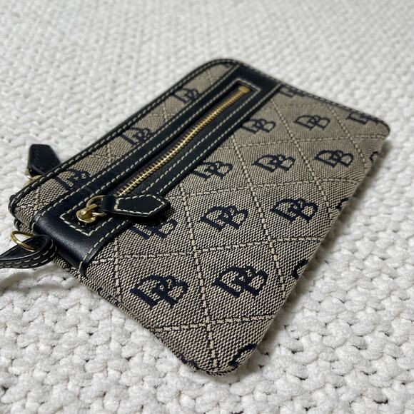 Dooney & Bourke DB Signature Wristlet Clutch - Picture 4 of 12